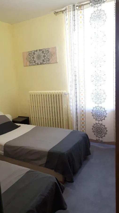 Les Sauvages  Centre Familial De Vacances Les Sylvageois אתר נופש